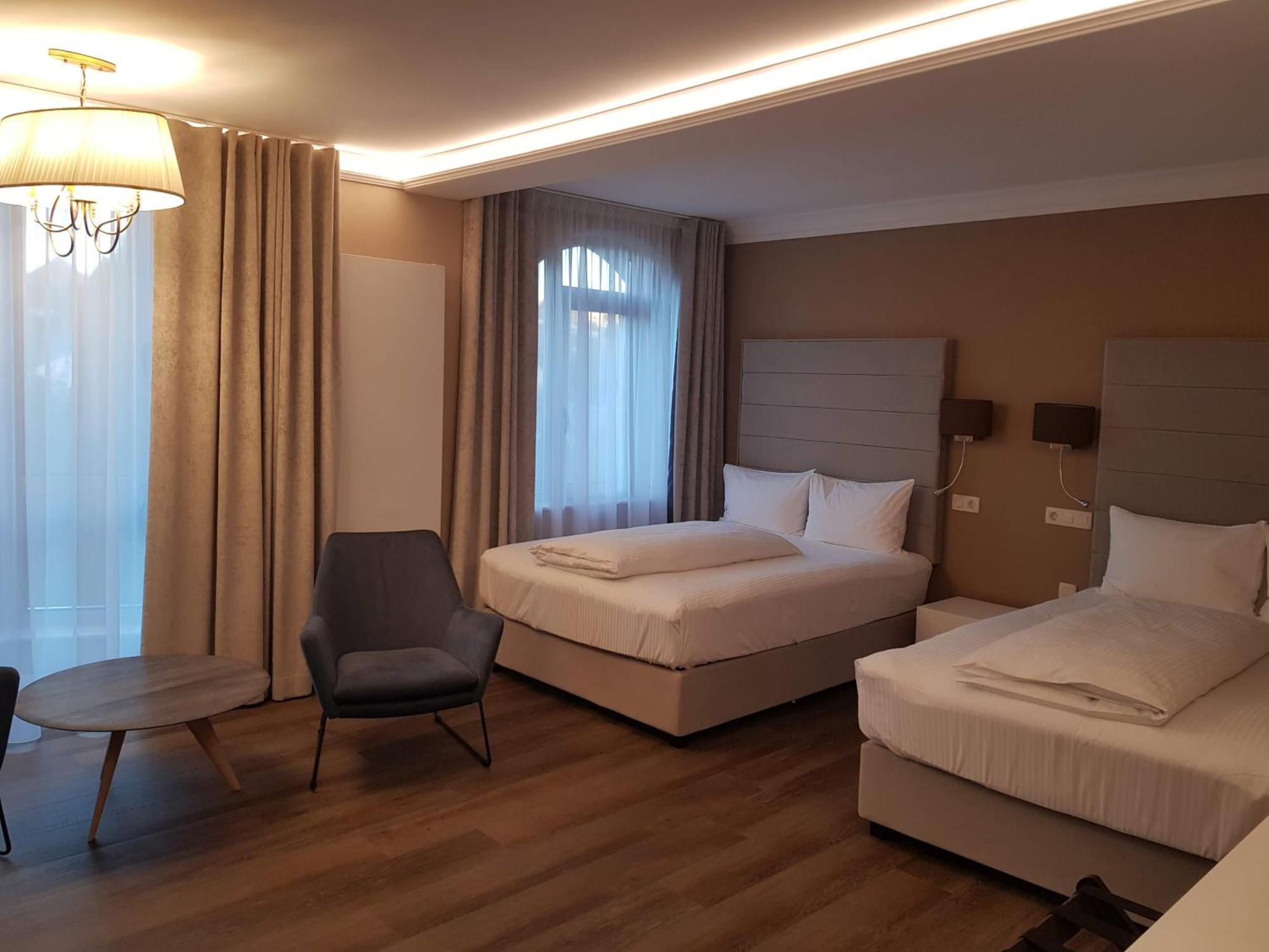 Hotel Atlantic Boutique Târgu-Mureş Exteriér fotografie
